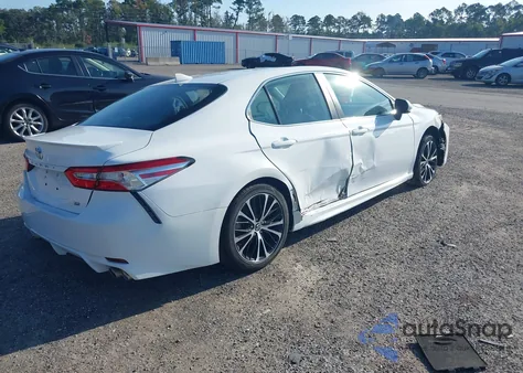 2020 Toyota Camry Se z USA, uszkodzony, nr VIN 4T1G11AK5LU342909